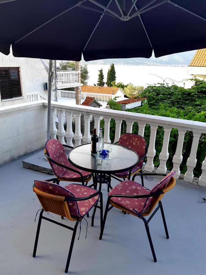 Apartments Ceca Tivat Luaran gambar