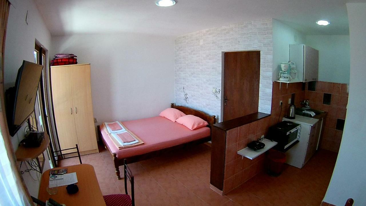 Apartments Ceca Tivat Luaran gambar