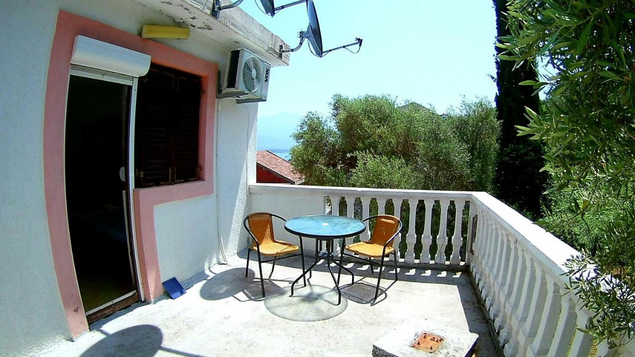 Apartments Ceca Tivat Luaran gambar